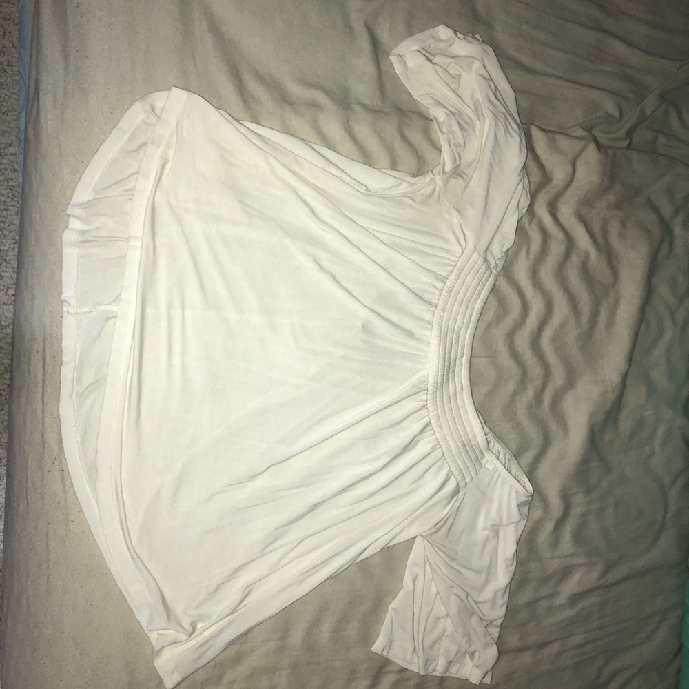 Off shoulder American Eagle top